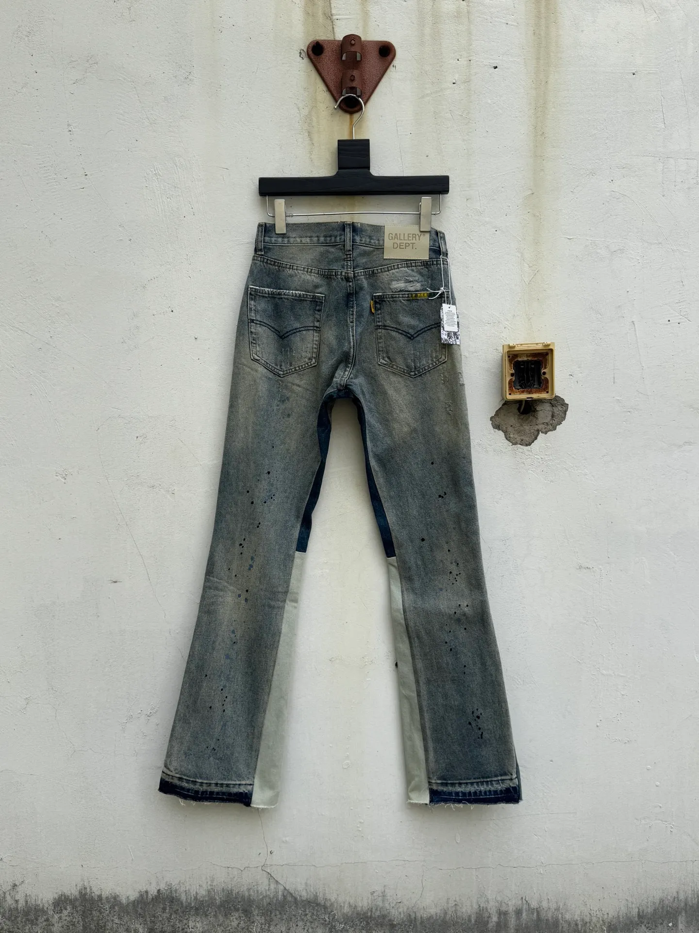 P300💰GA02 Top heavy industry GALLERY DEPT. Spliced ​​ink splash paint hand-stitched holes washed retro jeans men and women high street splash ink pants micro-flared casual trousers trendy couple same style Size: 28 30 32 34 36 (corresponds to S M L XL XXL)